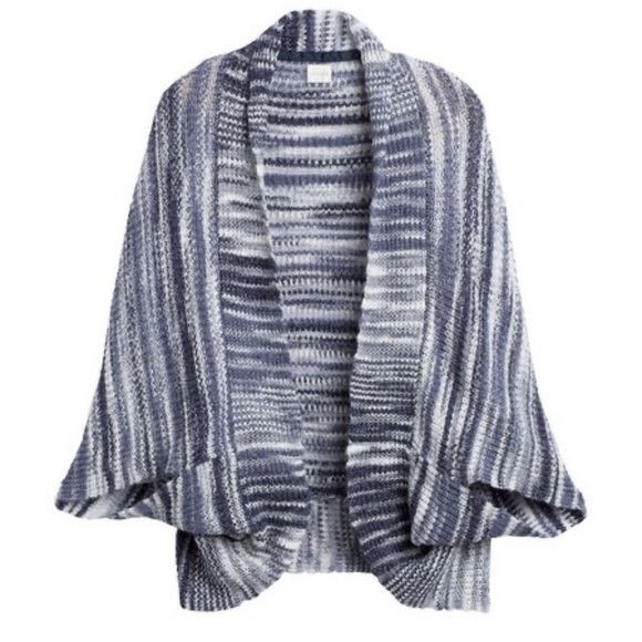 Chicos Cozy Crocheted Metallic Knit Colleen Cocoon Cardigan Sweater - Picture 4 of 10